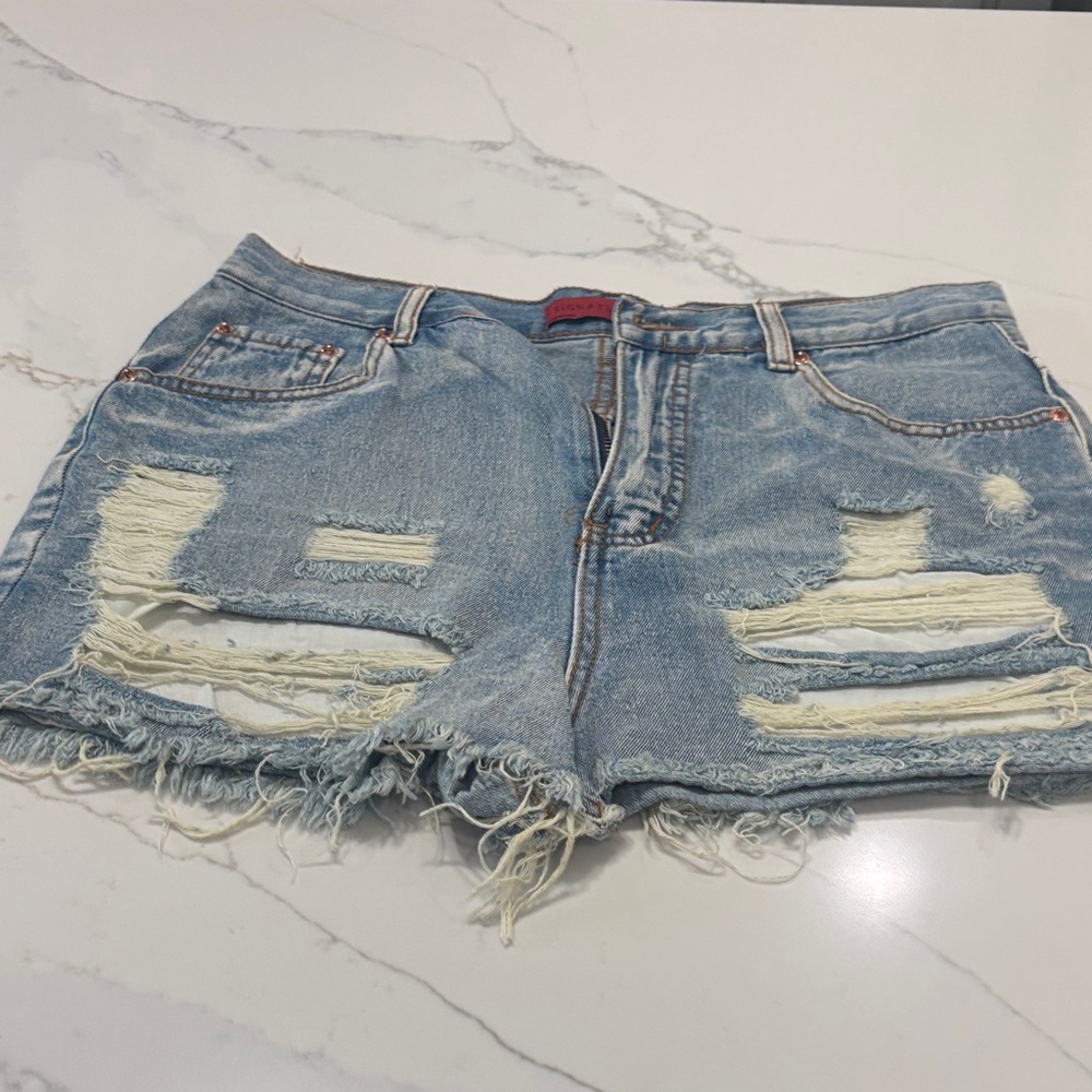 Signature8 Light Blue Frayed Hem Jean Shorts 100%cotton - Picture 5 of 16